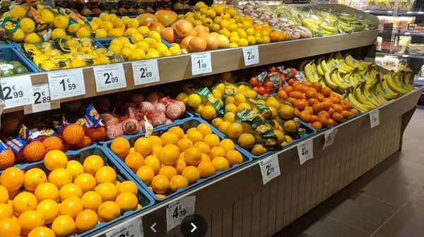 1761575091-2025-10-27 14_46_23-Carrefour market NIEUWKERKEN-WAAS - Google Maps